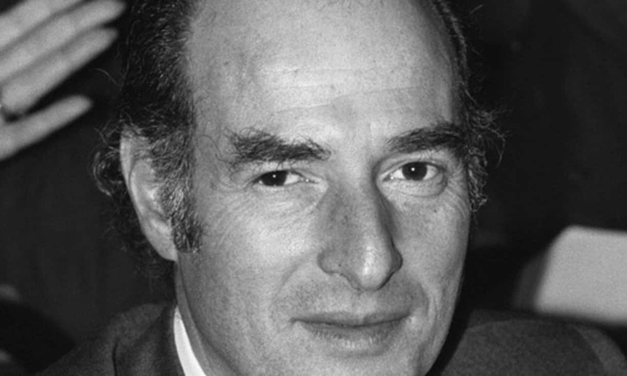 Der Sohn deutschsprachiger Juden kam am 18. Dezember 1934 in Antwerpen als Marcell David Reich zur Welt. Die ersten Lebensjahre verbrachte er in verschiedenen Städten Europas, bevor die Familie in letzter Minute vor der deutschen Wehrmacht nach Amerika fliehen konnte. (Bilder: Keystone)