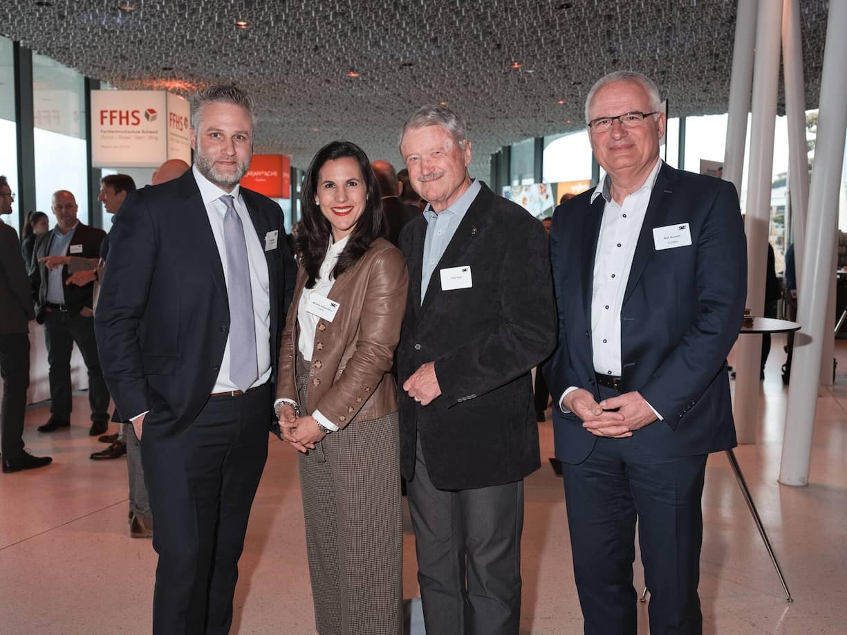 Philipp Dialer, Ernst & Young Ltd.;Michelle RÃ¼tti-Kummli, KUMMLI;Peter Regli;Rolf Kummli, KUMMLI
