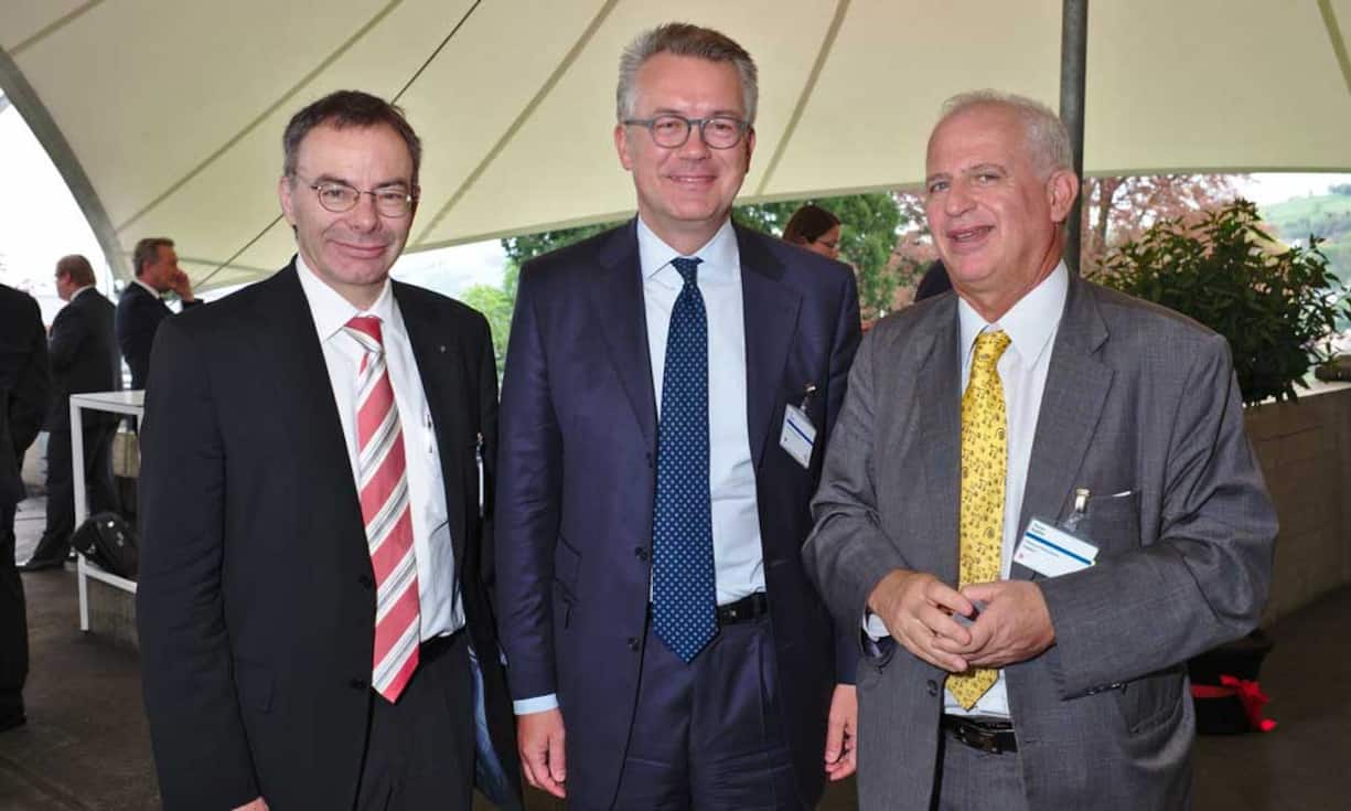 Thomas Bieger, Rektor, Universität St. Gallen;
Alan Hippe, CFO, Roche;
Thomas Kupfer, Schweizer Botschafter in Singapur
