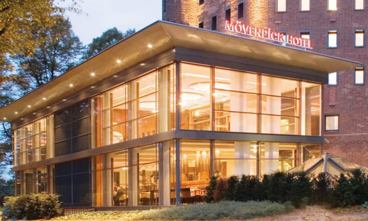 Frankreichs frisch gebackener Präsident Emmanuel Macron steigt demnach im «Mövenpick» im Schanzenpark ab. Damit übernachtet er in unmittelbarer Nähe des Gipfeltreffens in den Messehallen.PR