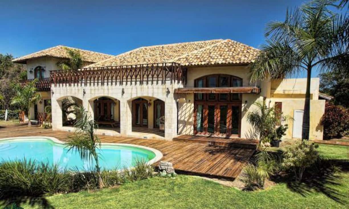 Beispiel 2: Punta Cana (Dominikanische Republik). Villa mit fünf Schlafzimmern und fünf Bädern auf 560 m².
Preis: 1'890'000 US-Dollar Casa Punta Cana Real Estate