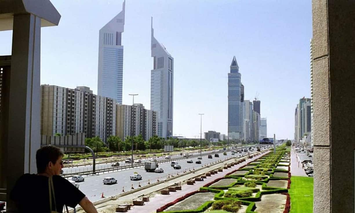 Rang 7: 
Der kürzere der beiden Emirates Tower, «Emirates Tower Two» in Dubai ist 309 Meter hoch, wobei 97 Meter leer stehen. (Bild: Dgabel/Wikimedia/CC)