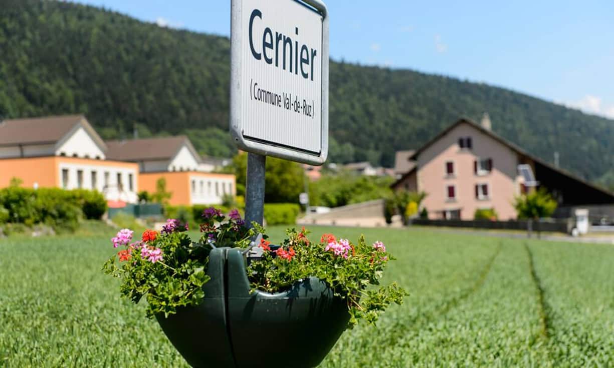 Kanton NeuenburgAnzahl Selbstanzeigen 2016: 929 (300 im Jahr 2015)Steuereinnahmen 2016: 32,5 Millionen Franken (2015: 25,5 Millionen Franken)