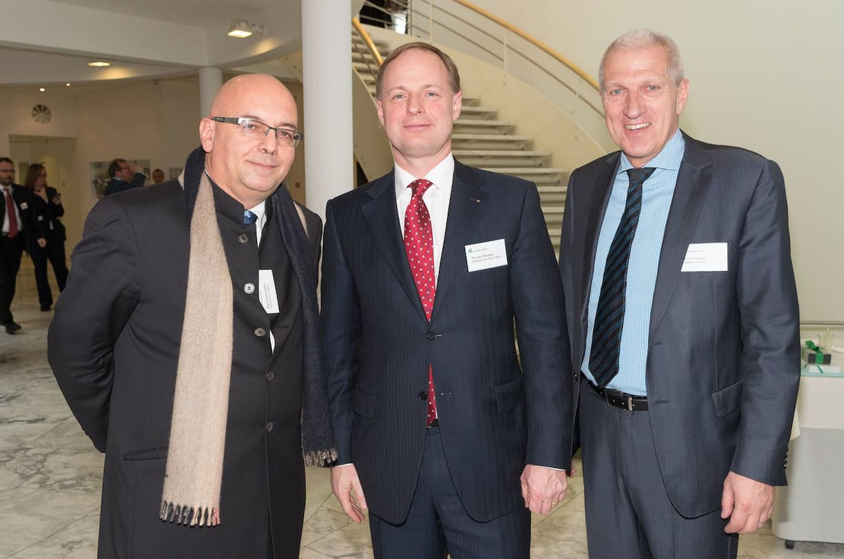 Karl Frauendorfer, Uni St. Gallen; Thomas Wiedmer, Schweizerische Nationalbank; Pierin Vincenz, CEO Raiffeisen Schweiz