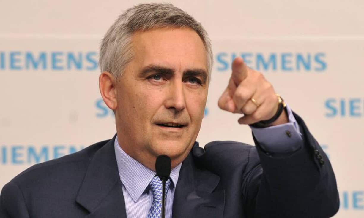 ... davor liegt Peter Löscher: Mit einem Jahreseinkommen von 8,7 Millionen Euro liegt der Spitzenmann von Siemens auf Platz 9.