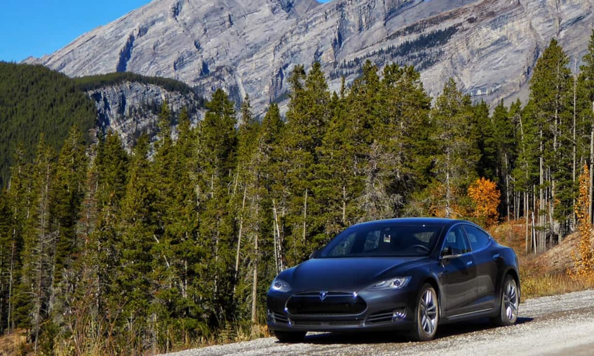 Mit dem Model S hat Tesla den Durchbruch geschafft: Das Auto ist ein Verkaufsschlager - auch in der Schweiz ist es zurzeit die bestverkaufte Oberklasse-Limousine. Flickr/CC/anisoboy