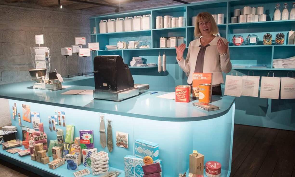 Interessant: Auch sämtliche Konsumentenorganisationen, allen voran die SKS und ihre Geschäftsleiterin Sara Stalder, warnen vor der Initiative. Bilder: Keystone