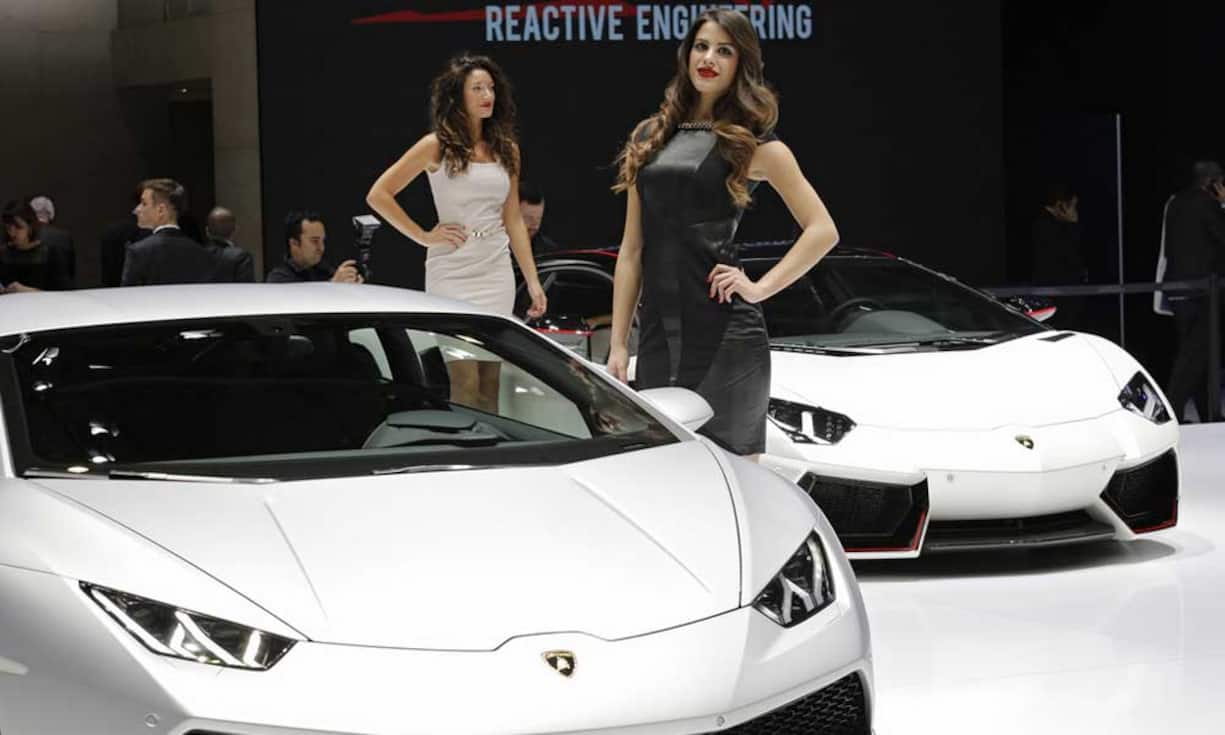 Lamborghini Aventador
Lamborghini Aventador ist ein Supersportwagen des Fahrzeugherstellers Lamborghini. Das erste Modell der Reihe hatte bereits im März 2011 auf dem Genfer Auto-Salon seine Premiere.