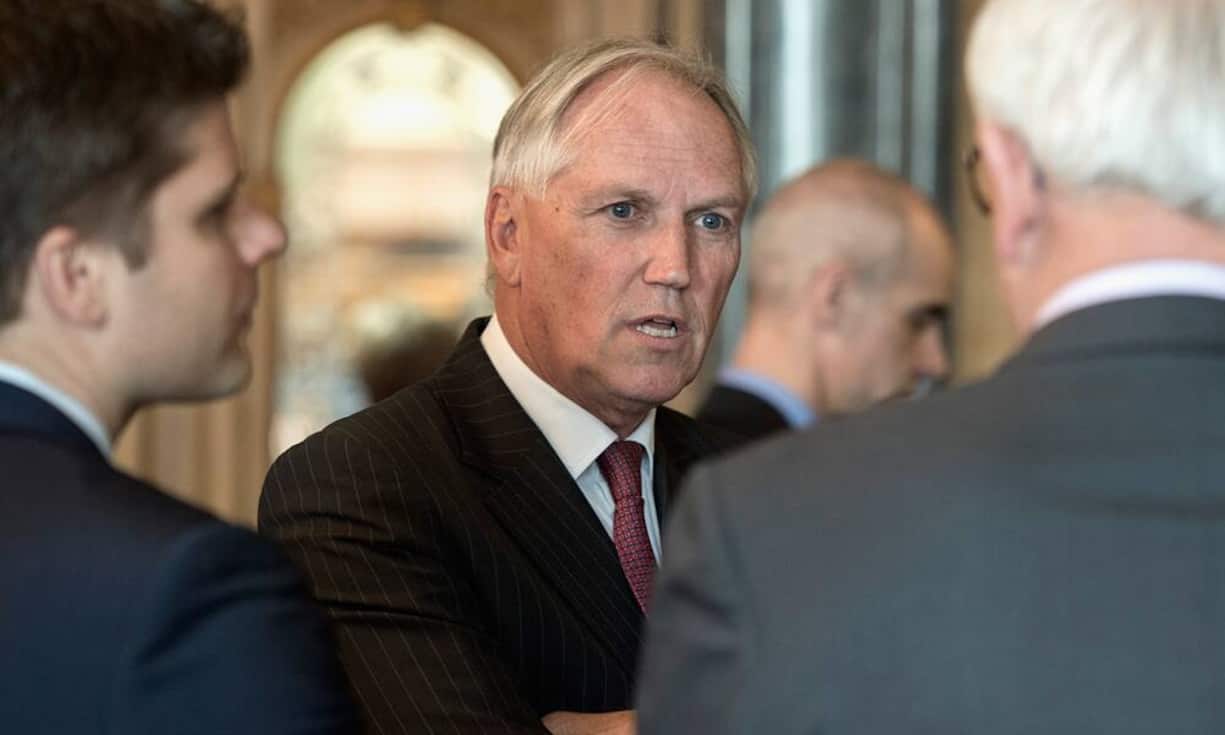 Zur Gesellschaft der unfreundlichen Sulzer-Käufer zählte auch Vekselbergs Sprecher Thomas Borer, der damals den Unmut des Oligarchen über Bergs mediale Vorstösse kundtat. Als Folge wurde im Eiltempo das neue Offenlegungsgesetz in vier Monaten durch das Parlament gebracht.