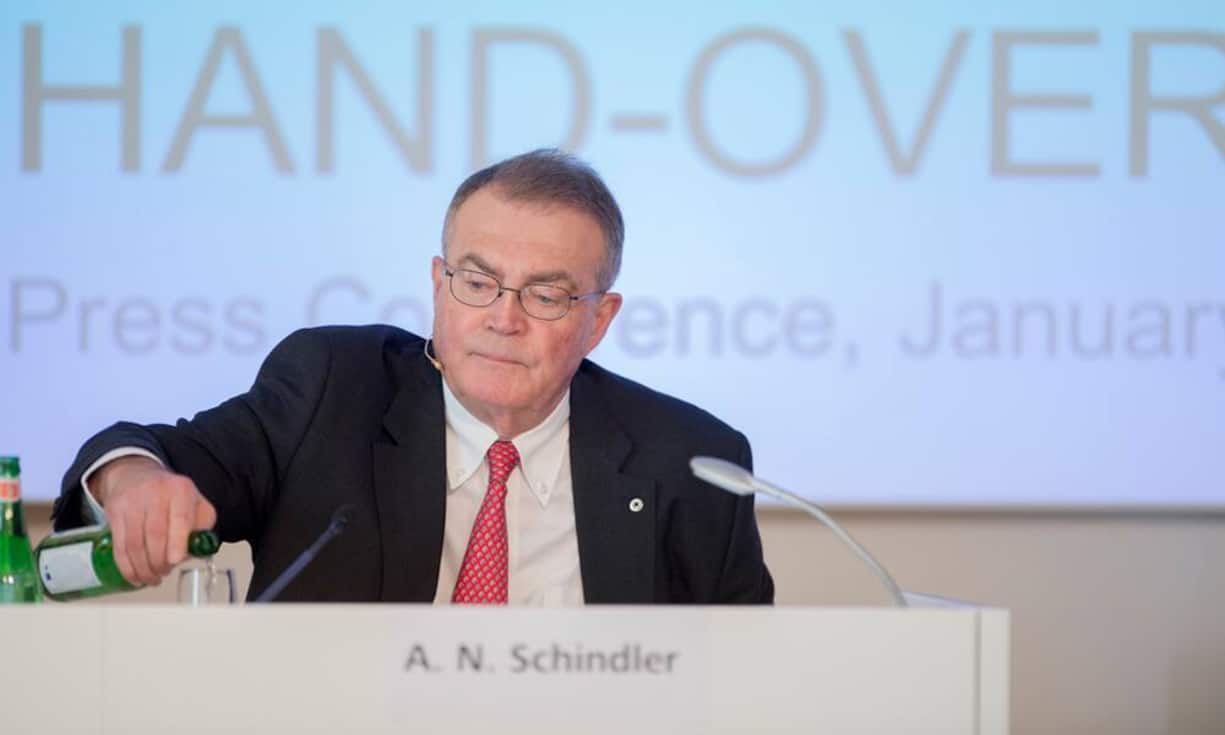 Schindler/ EbikonGründungsjahr: 1874Branche: AufzugherstellerFamilienpatron: Alfred Schindler (Bild)Chef: Silvio NapoliUmsatz 2014: 9,3 Milliarden FrankenGewinn 2014: 902 Millionen FrankenMitarbeiter 2014: 54'000Bilder: Helmut Wachter/ Keystone