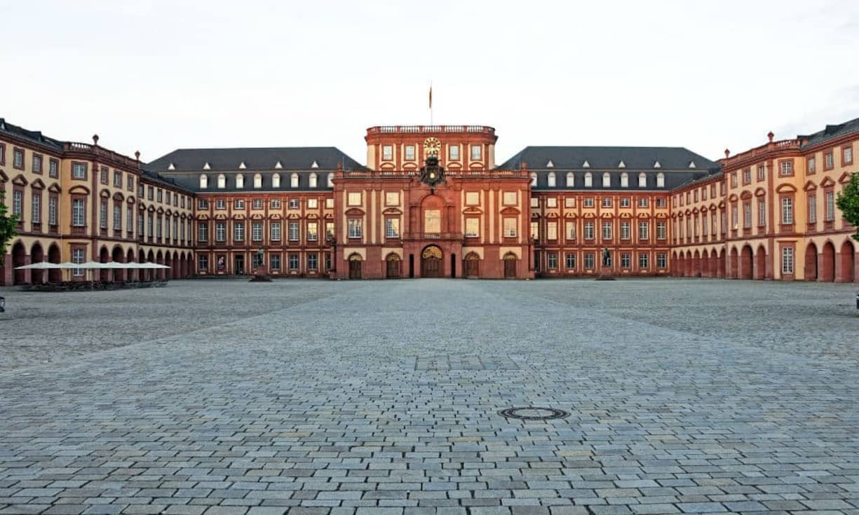 Platz 9Mannheim Business School (Deutschland): 73'645 Euro