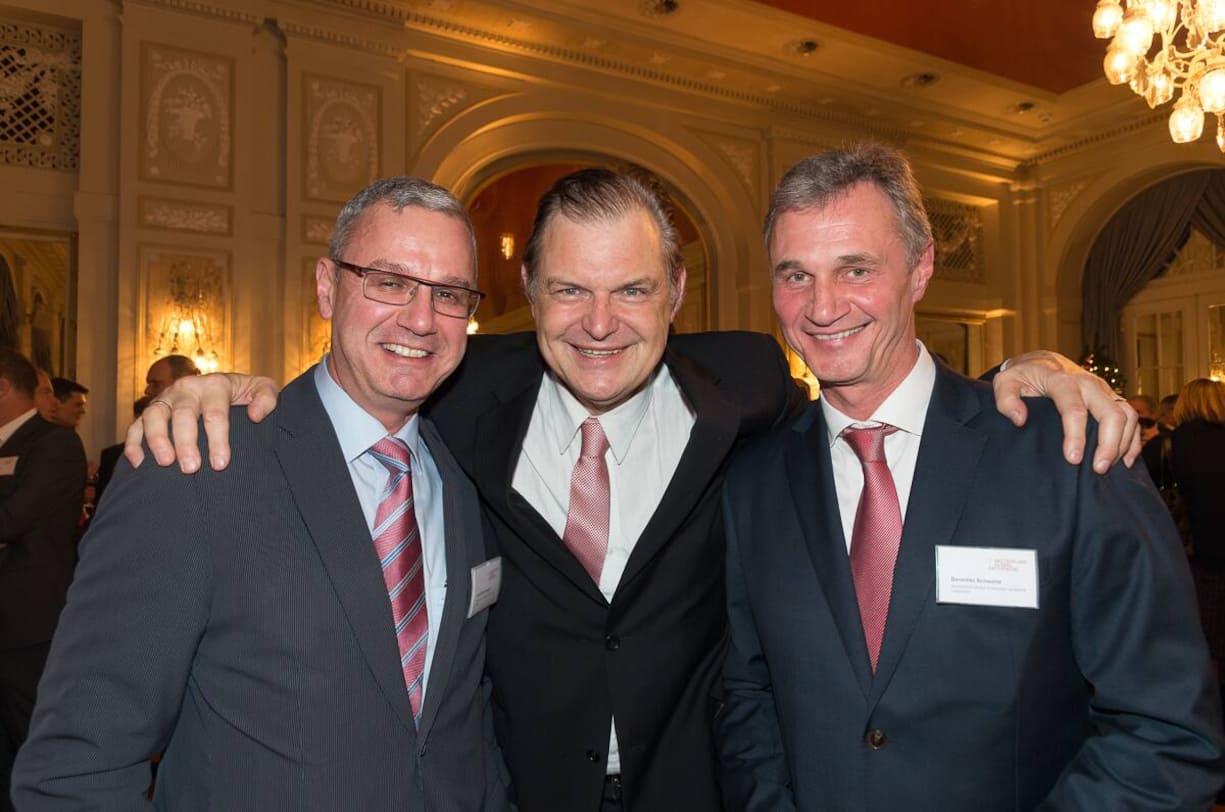Rolf Bischofberger, SGE; Claude Béglé, Executive Chairman, SymbioSwiss; Benedikt Schwartz, SGE