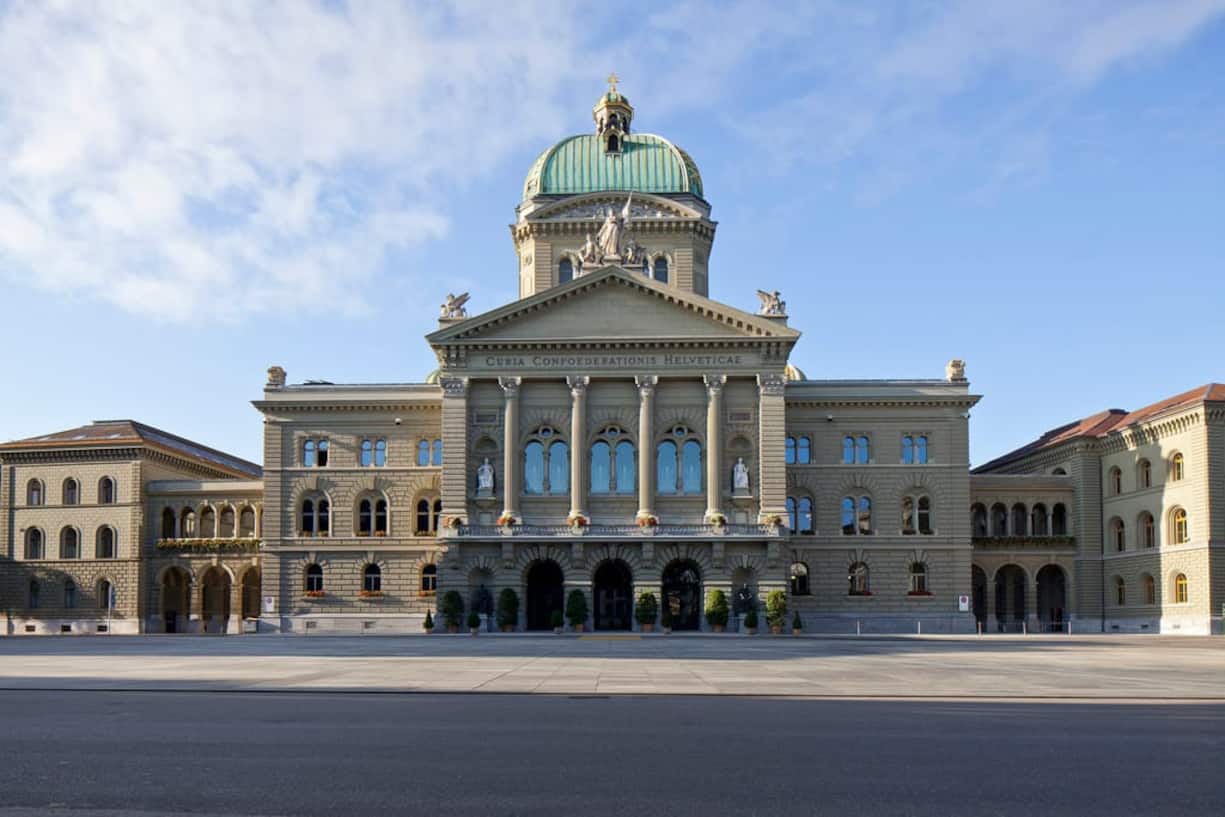 Auch Regierungsbeamte kommen vergleichsweise schlecht weg (ebenfalls 11 Prozent).