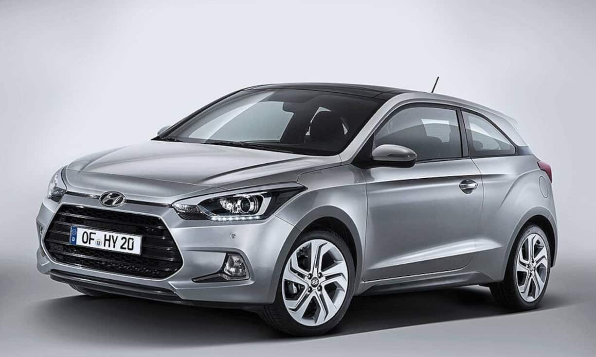 Am Messestand von Hyundai steht das i20 Coupé. Der kleine Koreaner trägt Hyundais Familien-Gesicht mit dem grossen, sechseckigen Kühlerschlund. Die Dachlinie des neuen Dreitürers ist im Vergleich zum Fünftürer um 25 Millimeter abgesenkt, was dem Coupé dem Coupé einen sportlicheren Look verleiht. Als Motoren stehen im i20 Coupé ein 1,2-Liter-Benziner mit 84 PS und ein 1,4-Liter mit 100 PS zur Auswahl.Hyundai