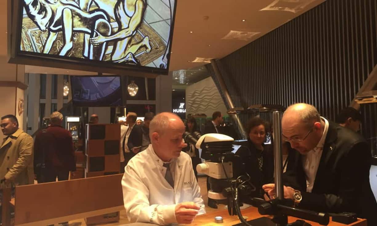 Dabei geht es nicht immer ganz jugendfrei zu und her.