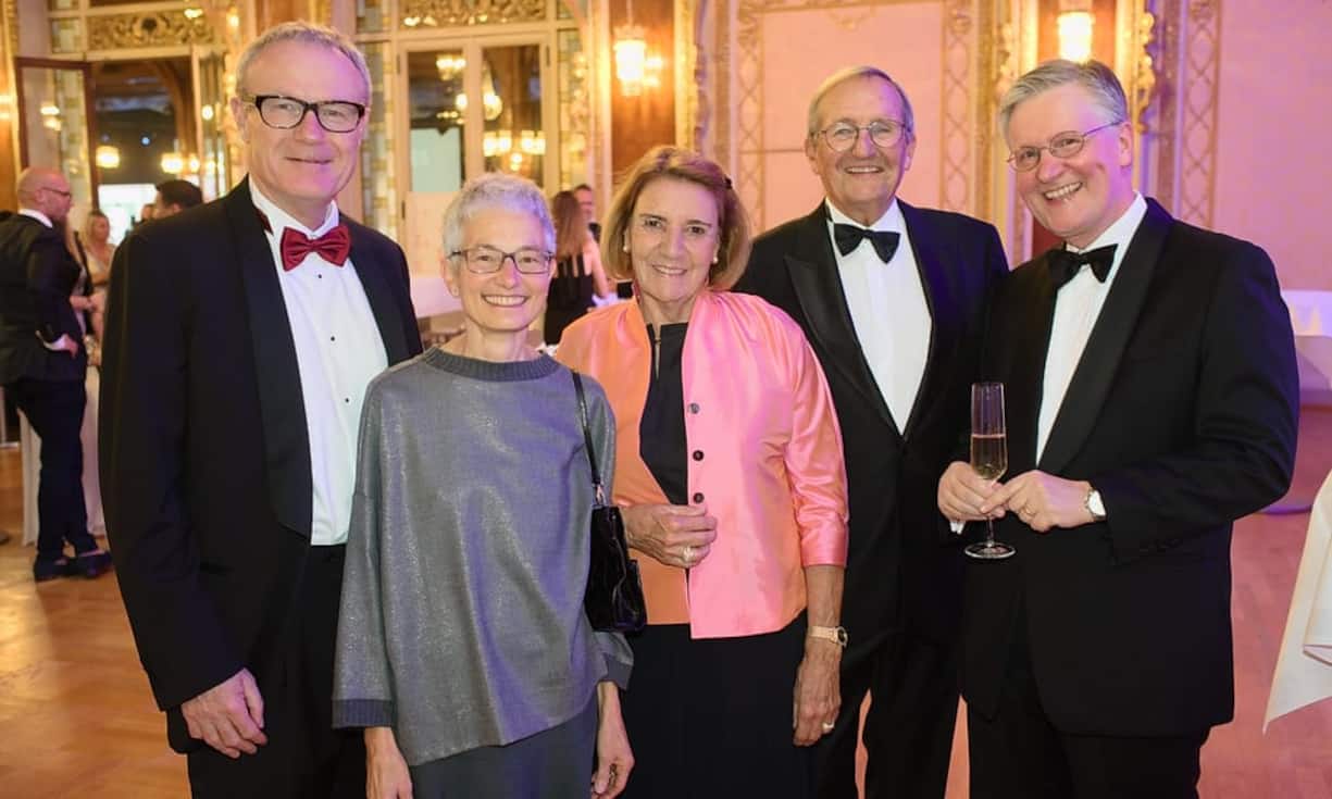 Martin Haefner, AMAG Automobil- und Motoren AG;
Marianne Haefner;
Renée Queloz-Fürrer;
Marcel Queloz-Fürrer;
Bruno Chiomento, Ernst & Young AG