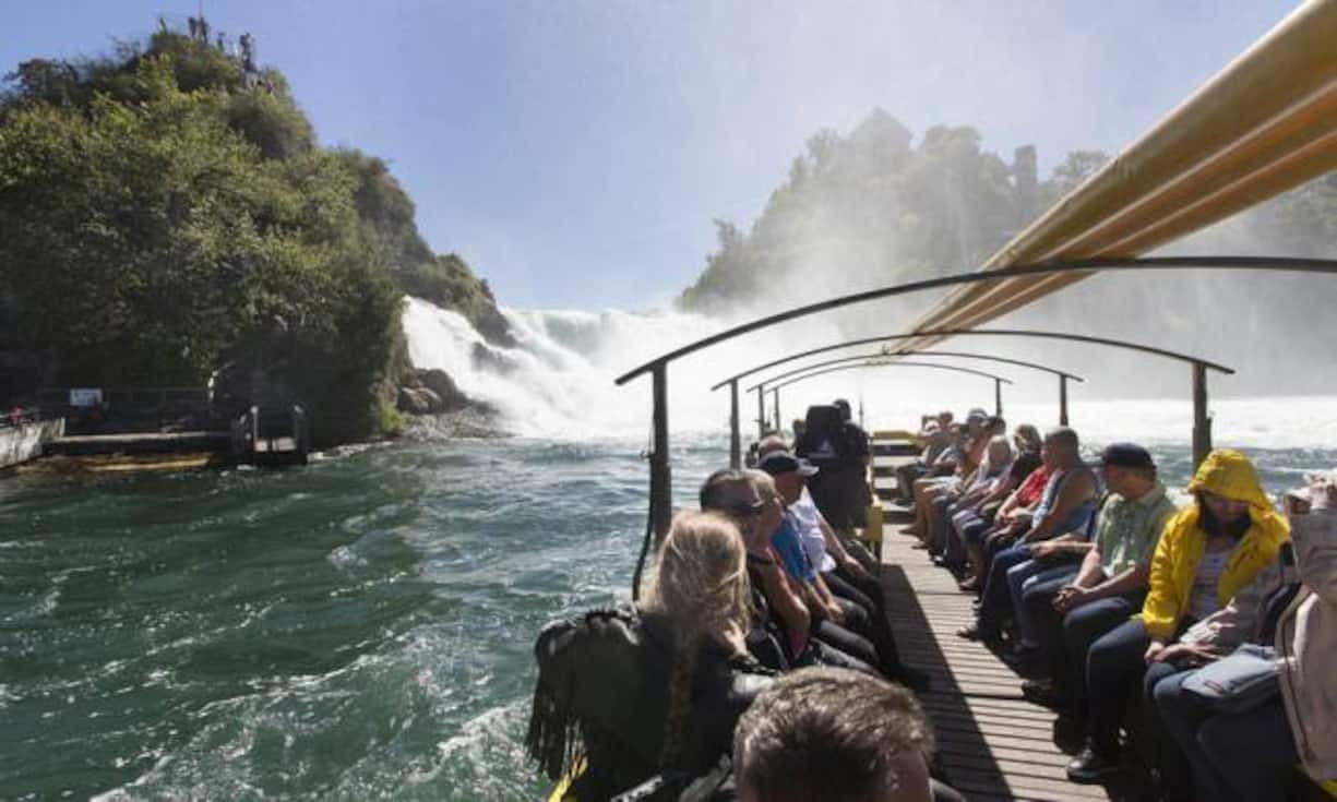 Ein Kanton der Extreme ist Schaffhausen. Einerseits belegen die Nordostschweizer den ersten Platz punkto Geselligkeit und Ausgang. Dazu sind die Schaffhauser auch die konsumfreudigsten Schweizer und interessieren sich am meisten für Luxusmarken. Am grössten ist hier dafür die Angst vor Armut.