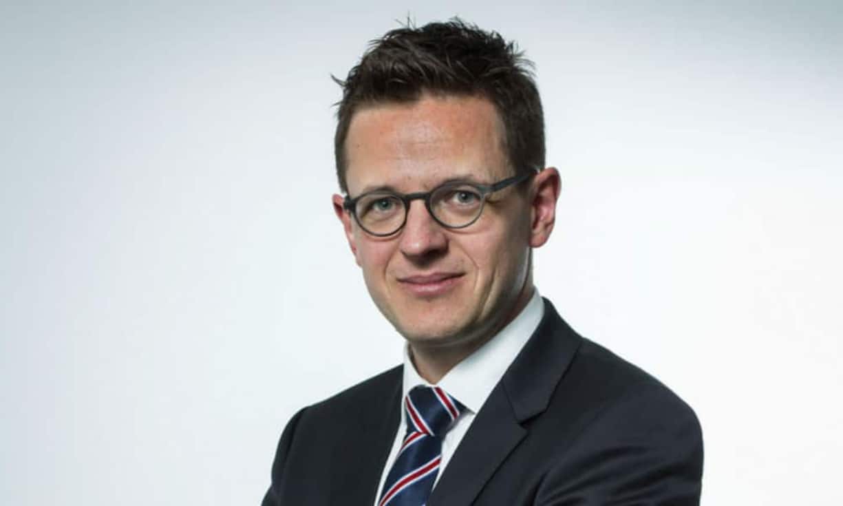 Christian DorerChefredaktor «AZ Nordwestschweiz»,
bald Chefredaktor Blick-GruppeSpätestens im Februar 2017 wird Dorer seinen neuen Posten als Chefredaktor der Blick-Gruppe antreten. Ursprünglich sollte der derzeitige Chef der «AZ Nordwestschweiz» Christine Maier beim «SonntagsBlick» beerben. Doch nach einem – über Monate andauernden – Hin und Her auf der Blick-Etage wurde nun umdisponiert, die Position sogar neu für Dorer geschaffen.