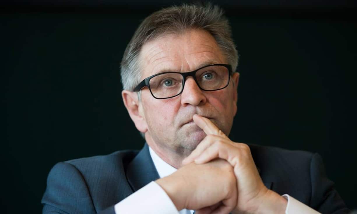 …von der Schweizerischen Arbeitsgemeinschaft für die Berggebiete, die vom CVP-Ständerat Isidor Baumann geführt wird.