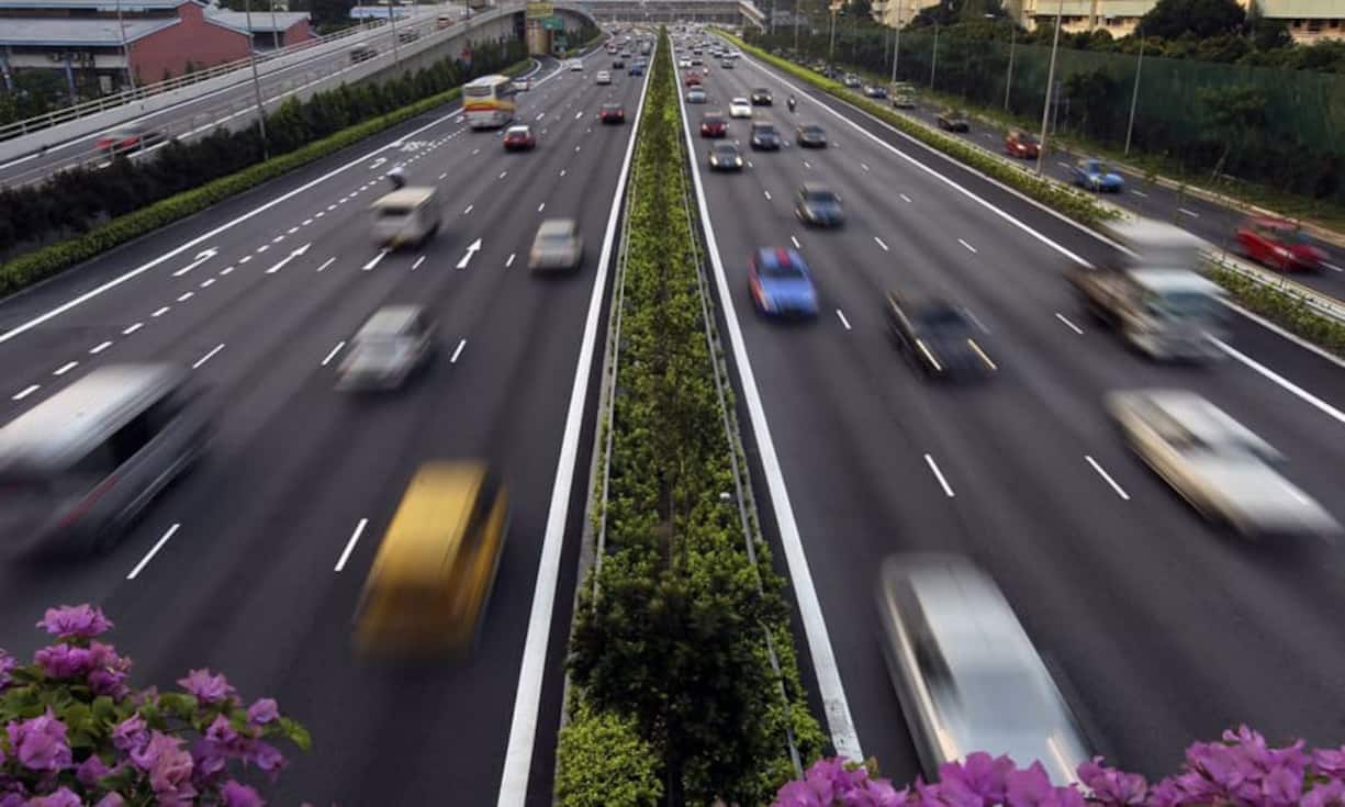 ... Singapur. Insgesamt wurden bei der Studie die Lebenshaltungskosten in 214 Grossstädten verglichen - unter anderem anhand der Preise für mehr als 200 Produkte und Dienstleistungen, darunter etwa Miete, öffentliche Verkehrsmittel sowie Haushaltswaren, Lebensmittel, Kleidung und Freizeitangebote.