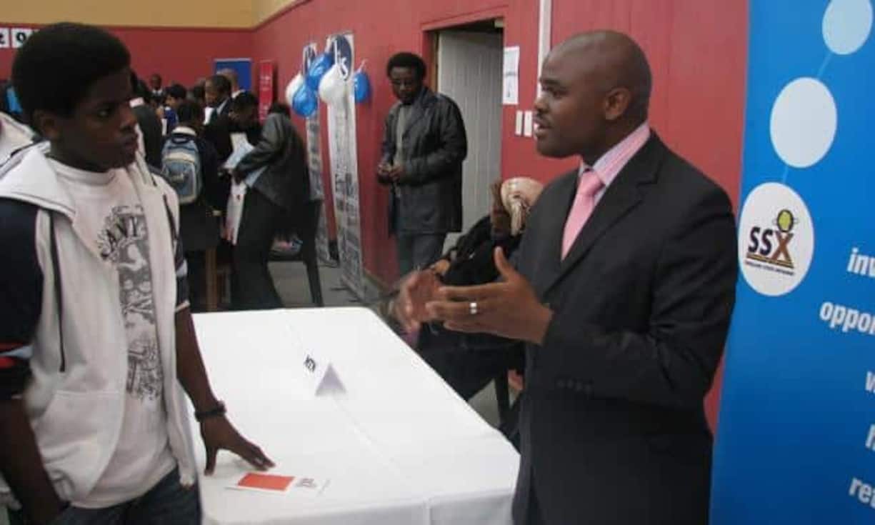 Swaziland Stock ExchangeZwei Stunden ist die Börse in Swaziland jeweils pro Tag geöffnet.