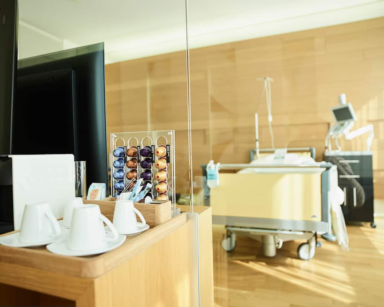 Suiten und Eingang des Kantonsspital Nidwalden in Stans