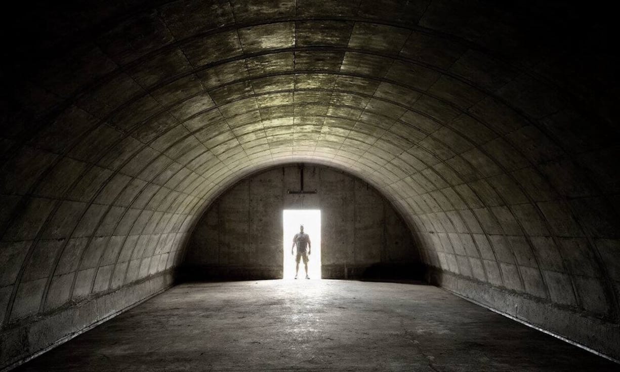 Vivos plant ausserdem, einen Bunker in eine Schul- und Trainingseinrichtung bis kommenden Herbst zu verwandeln. Die Firma will die Bildung nicht selbst anbieten, sondern nur den Raum dafür schaffen.