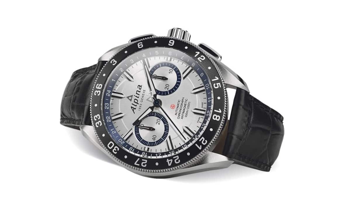 Alpina 4 Chronograph Race for Water: Die Genfer Manufaktur legt eine auf 400 Exemplare limitierte Serie auf, welche die Schweizer Stiftung Race for Water mit 50 Franken pro verkaufte Uhr unterstützt. Die Organisation setzt sich für den Schutz des Süsswassers und der Meere ein. Im Innern des 44-Millimeter-Gehäuses aus Edelstahl tickt das hauseigene Kaliber AL-860 Bi- Compax. Preis: 2990 Franken