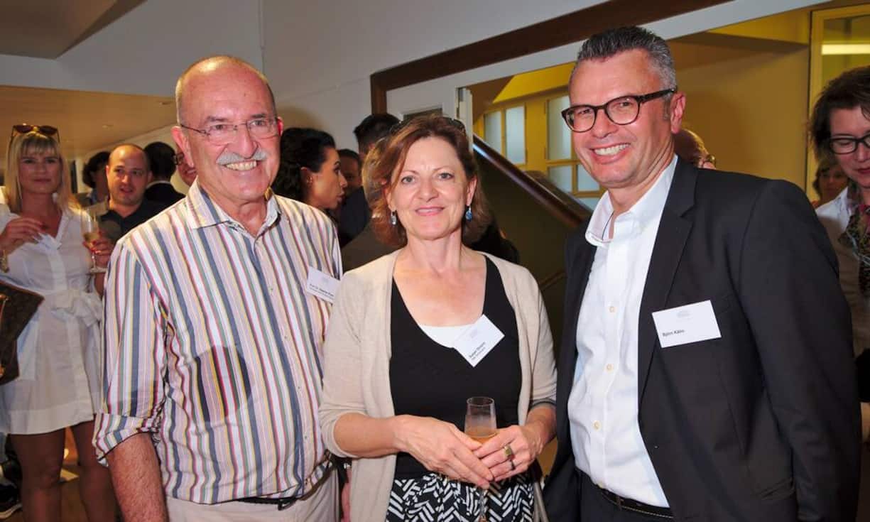 Stephan Russ-Mohl, Dozent, Università della Svizzera Italiana;
Susan Orozco, Media & Analyst Relations, IBM Switzerland;
Björn Kälin