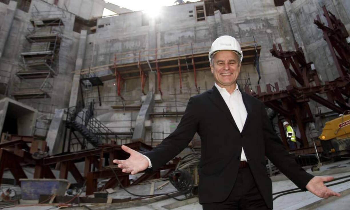 Entworfen haben den spektakulären Bau, der bereits jetzt mit der Präsenz der Oper von Sydney verglichen wird, die Schweizer Architekten Herzog & de Meuron.Bilder: Keystone / Text: mit sda