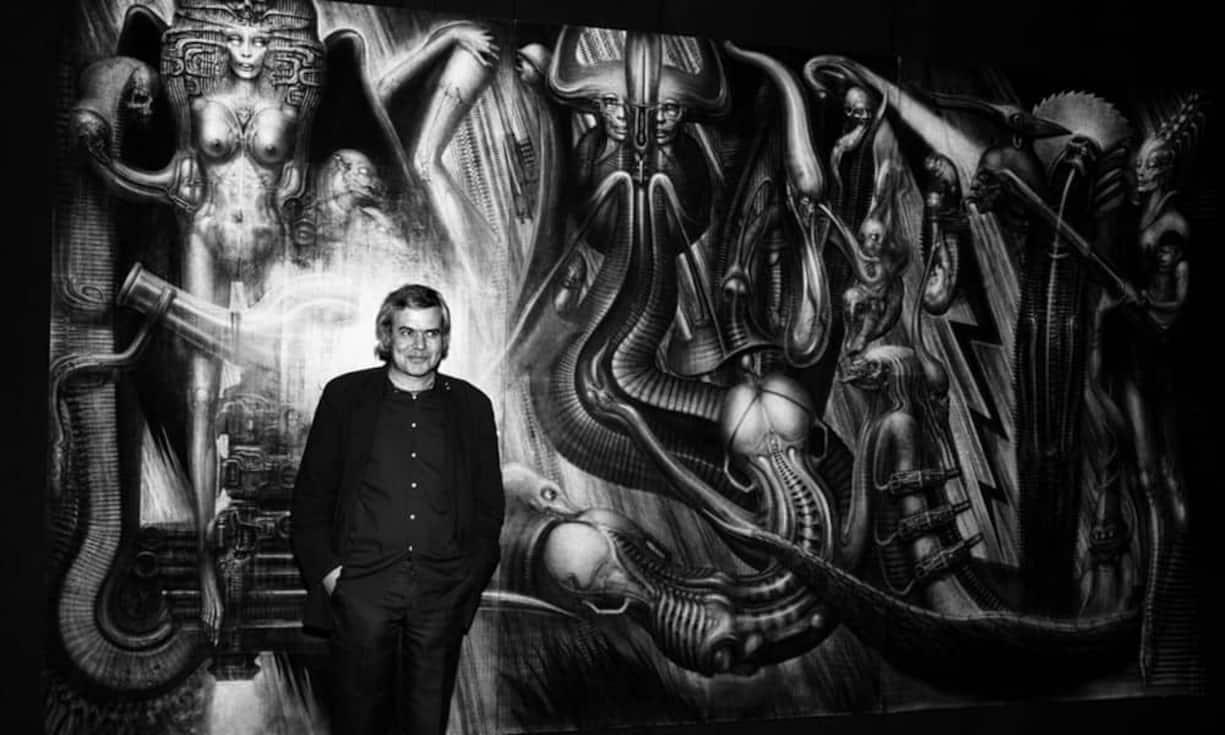 Giger 1984 vor seinem Werk «Environment». Keystone