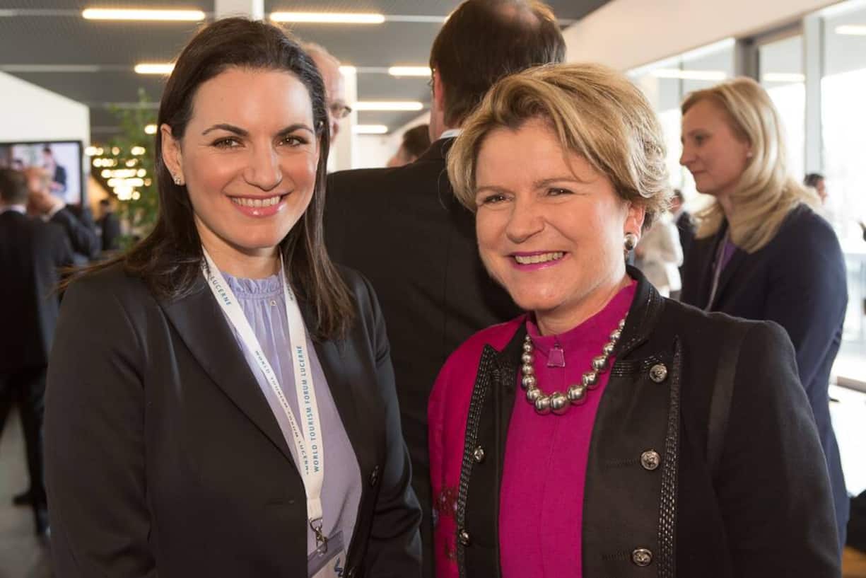 Olga Kefalogianni, Griechische Ministerin für Tourismus; Marie-Gabrielle Ineichen-Fleisch, Staatssekretärin SECO