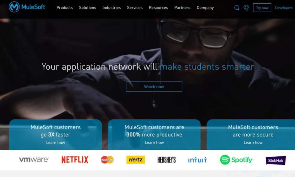 MuleSoft ist ein Softwaredienstleister aus San Francisco. Das 2006 gegründete Unternehmen bietet via der Datenwolke Cloud eine Plattform an, mit der die Kunden ihre Software synchronisieren können.