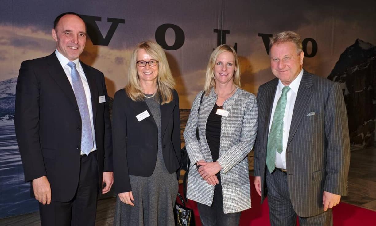 Stephan Nyfeler, Senior Account Executive, Aon Hewitt;
Petra Joerg, CEO, Rochester-Bern Executive Programs;
Manuela Zwald, Head of Firm Marketing & Brand Management, KPMG;
Björn Johansson, Chairman&CEO, Dr. Björn Johansson Associates Executive Search Consultants