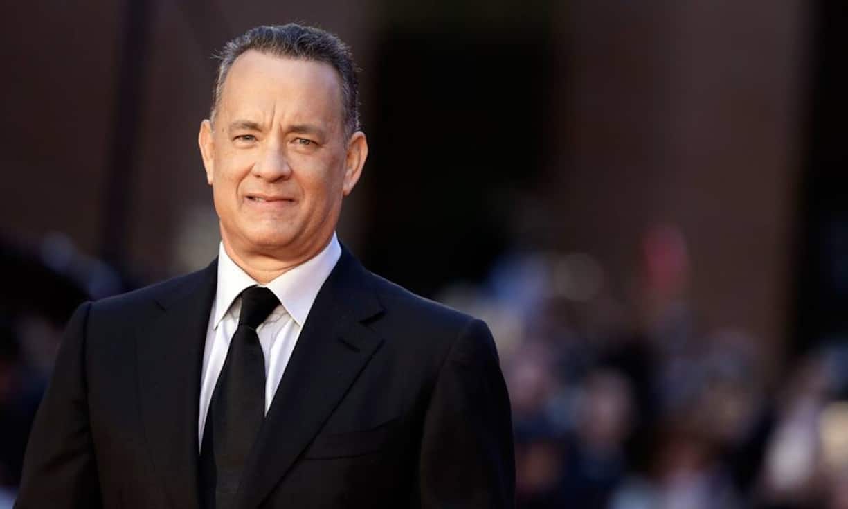 Tom Hanks sammelt Vintage-SchreibmaschinenDer Schauspieler und Filmemacher sammelt bereits seit 1978 Vintage-Schreibmaschinen. Er benutzt jeden Tag eine, weil er diesen typischen Klang, das Gefühl und die Beständigkeit beim tippen liebt.