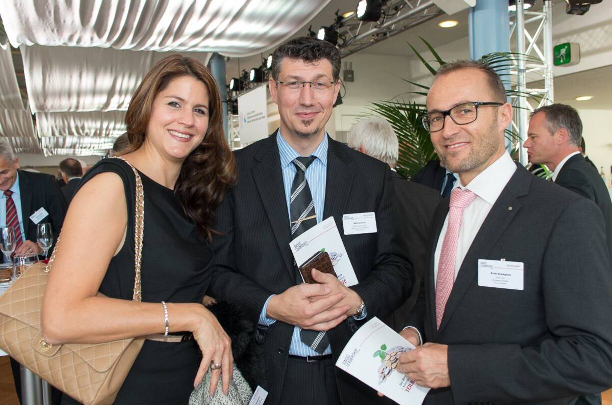 Sandra Bachmann, Director Management Services, Ricoh Schweiz AG; Marcel Alini, Director Corporate Marketing, Ricoh Schweiz AG; Arno Arpagaus, Verwaltungsdirektor, HTW Chur