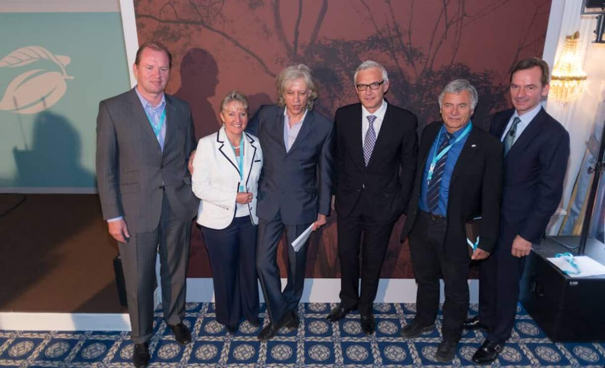 Juergen B. Steinemann, CEO Barry Callebaut AG;  Barbara Janom Steiner, Regierungspräsidentin Graubünden; Sir Bob Geldof; Urs Rohner, VR-Präsident Credit Suisse; Hans Peter Michel, Landamann der Landschaft Davos; Andreas Jacobs, Chairman Barry Callebaut AG