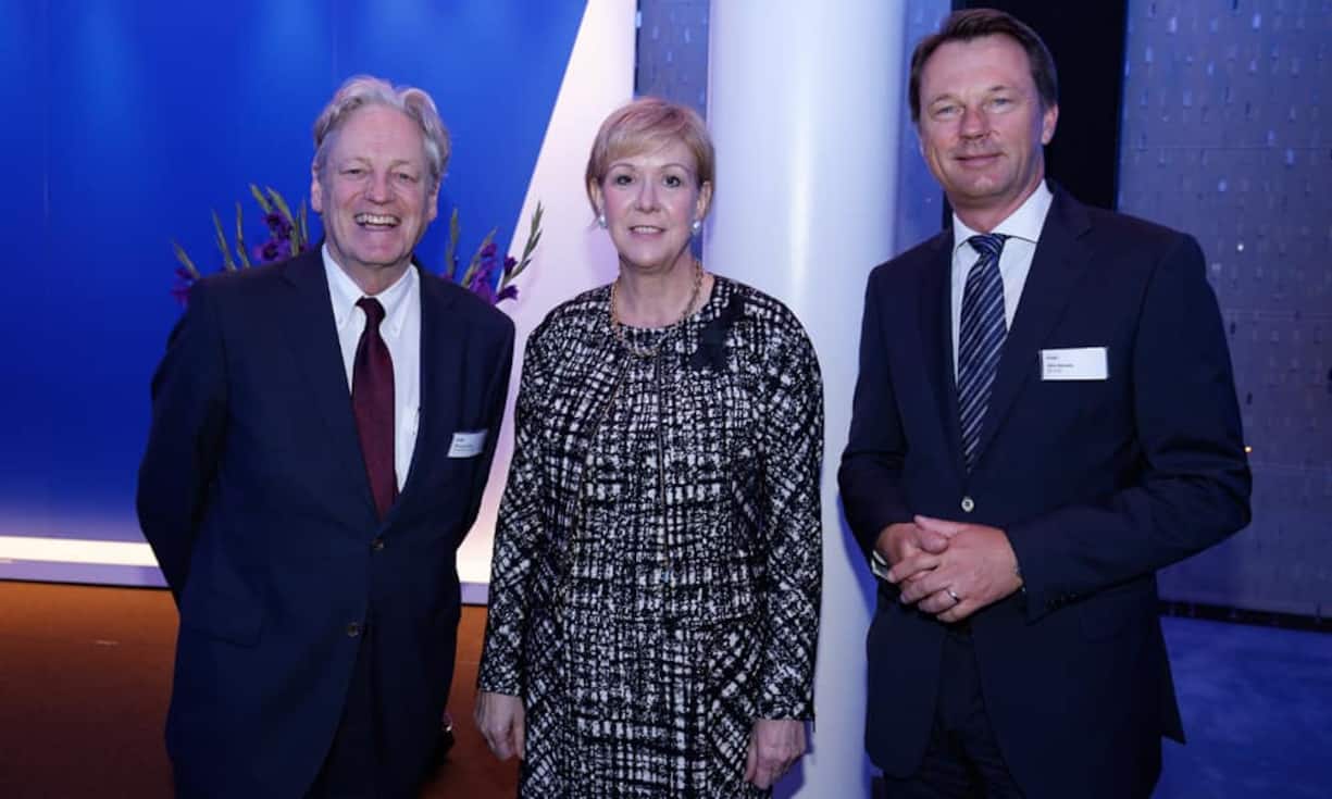 v.l.n.r. Thomas	Held	Strategist & Analyst, Monika Ribar; Swiss International Airlines Ltd., Dirk Schütz; Chefredaktor Bilanz