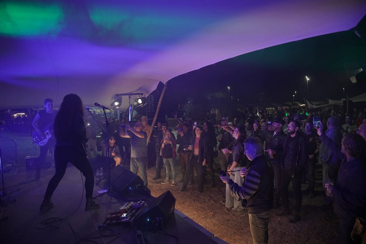 Konzert, Wheels and Waves