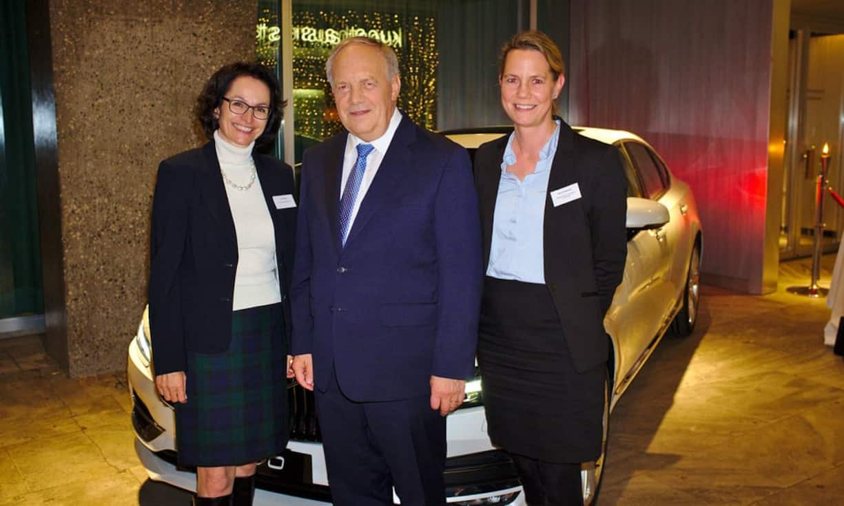 Lilo Prins, Volvo Car Switzerland AG;
Johann Niklaus Schneider-Ammann, Bundespräsident;
Eva Fiorenzoni, Swedish Swiss Chamber of Commerce