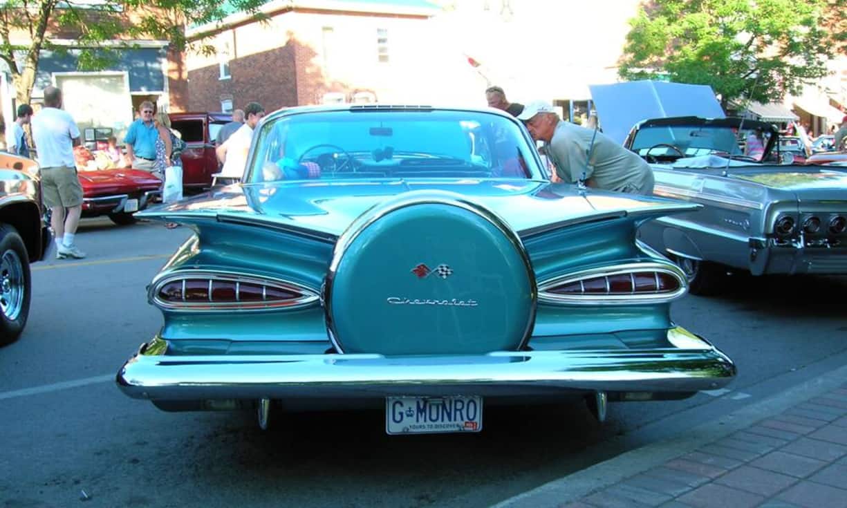 Das sind die meistverkauften Autos der Welt:Platz 10: Chevrolet Impala Mit immerhin 14 Millionen verkauften Fahrzeugen seit 1958 landet der Chevrolet Impala auf Platz 10. Ein herrlicher Strassenkreuzer – und Spritfresser. Katherine Tompkins/Flickr