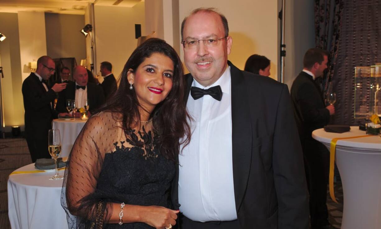 Laila Ziemer;
Frank Ziemer, President & CEO, Ziemer Ophthalmic Systems AG