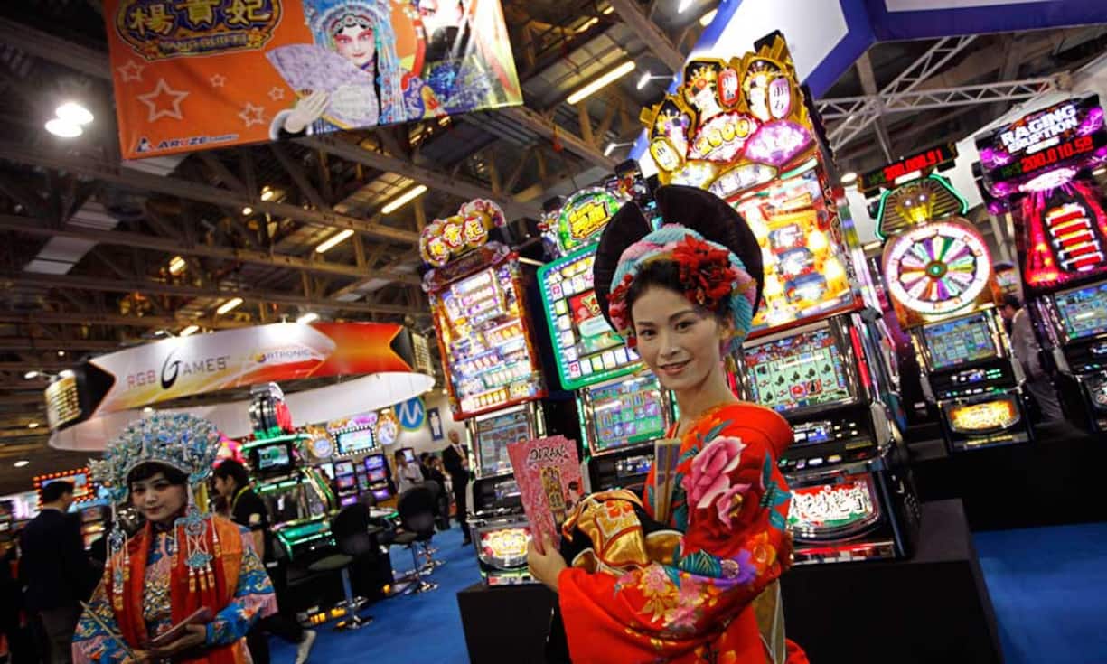 Platz 6: Macau - China: 14,27 Millionen Besucher
Mit dem legalen Glückspiel, welches die Haupterwerbsquelle von Macau ausmacht, zieht das Las Vegas des Ostens jährlich Millionen von Besuchern an. Zum Vergleich: Das originale Las Vegas in den USA landet mit 6,05 Millionen Besuchern auf dem 23. Rang.