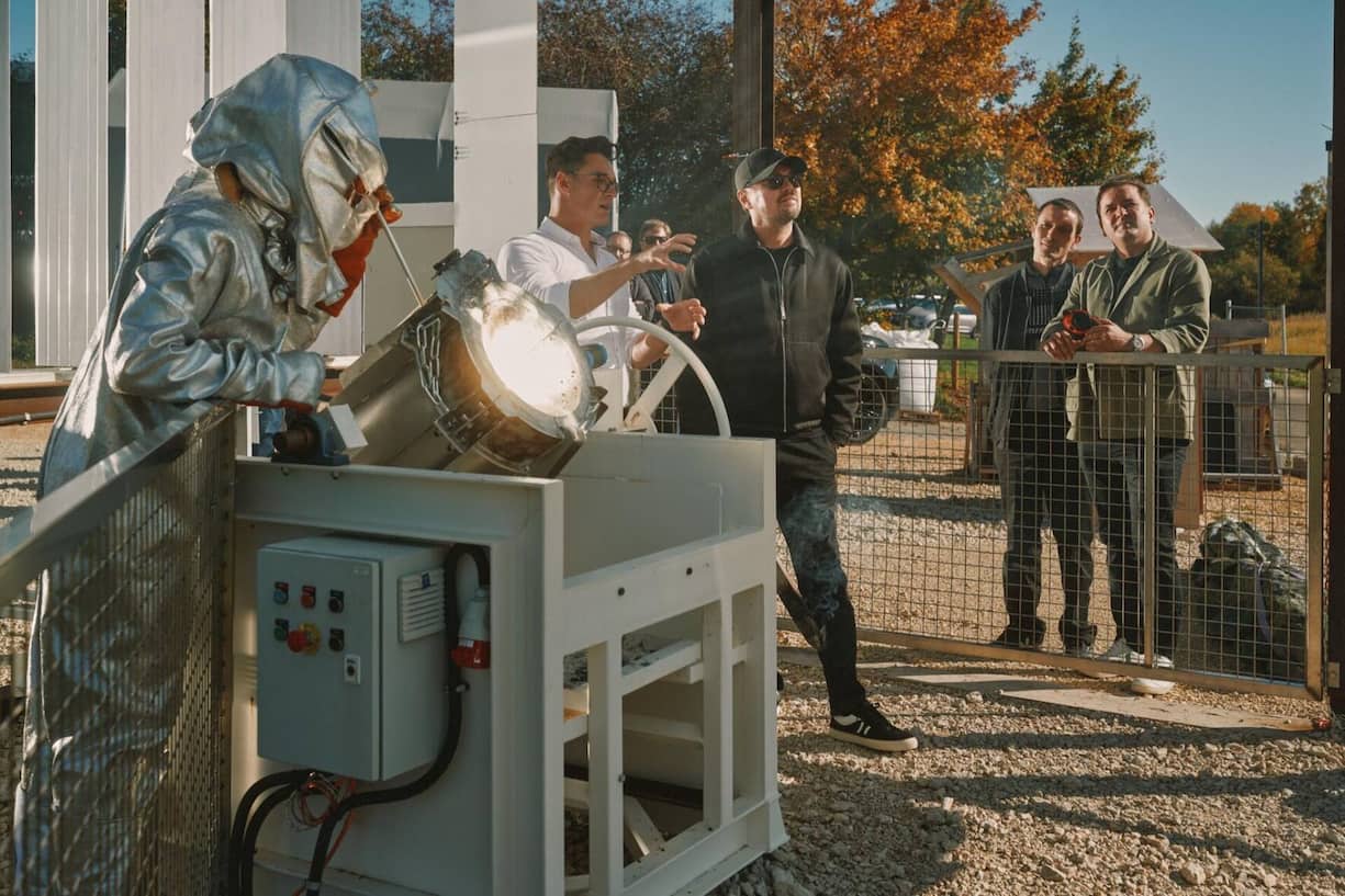Hollywoodstar Leonardo DiCaprio zeigte sich beeindruckt vom innovativen Solarofen in La Chaux-de-Fonds.