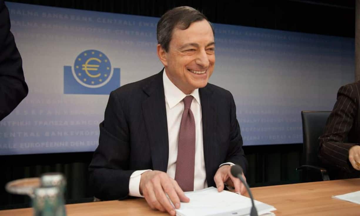 Bislang hat EZB-Chef Mario Draghi offengelassen, wie es mit den umstrittenen Anleihenkäufe weitergehen soll.