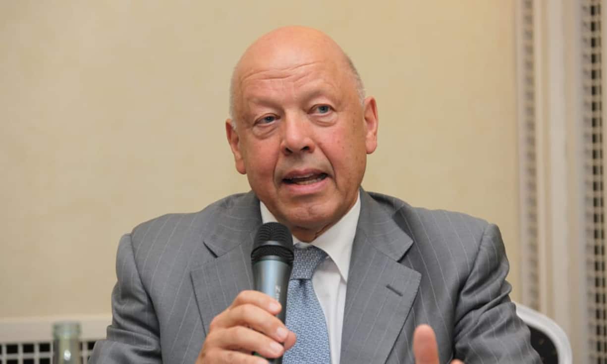 Die Reichsten der Region Zürich 2015:Platz 3: Theo Müller ist trotz seiner 75 Jahre nicht geschäftsmüde: Innerhalb der nächsten fünf Jahre will der Unternehmer den Umsatz seines Molkereiriesen verdoppeln. Auch ohne dieses ehrgeizige Ziel laufen die Geschäfte für den Wahlschweizer gut, so dass sein Vermögen 2015 um eine halbe Milliarde Franken zunahm. Damit kommt der Molkereimeister auf ein Vermögen von 4 bis 4,5 Milliarden Franken.Metropolico.org/CC/flickr