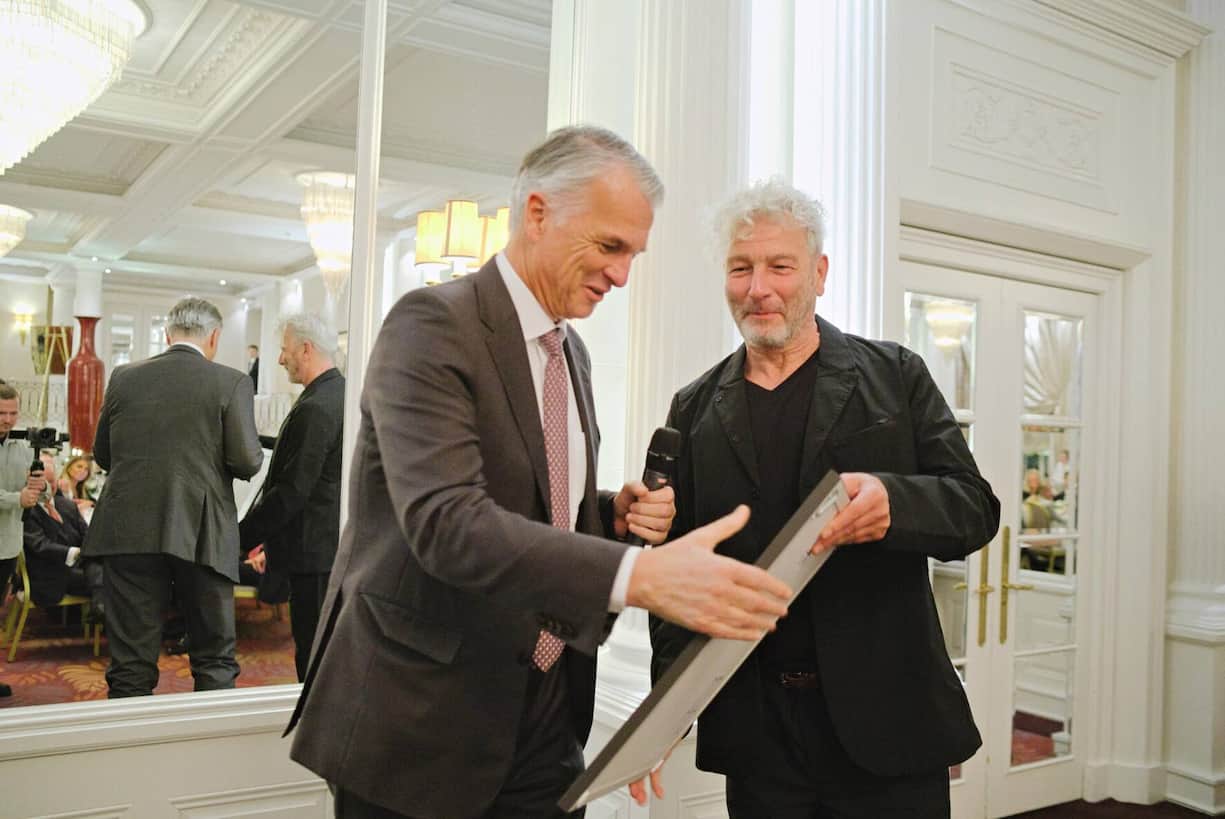 Sergio Ermotti; Peter Gut.