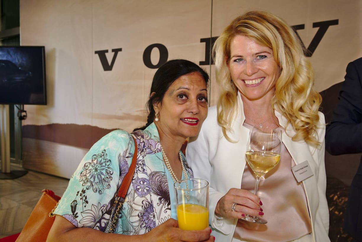 Ora Hutmacher, Maerki Baumann & Co AG;
Susanne Kaiser Schaub, Mirabaud & Cie SA