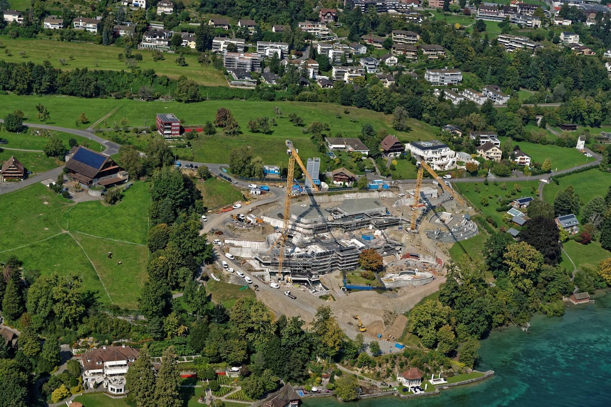 Hier baut Fredy Gantner in Meggen direkt am Seeufer.Aufnahmedatum: 14.09.2020Bildquelle: Reportair.ch / Niklaus Waechter