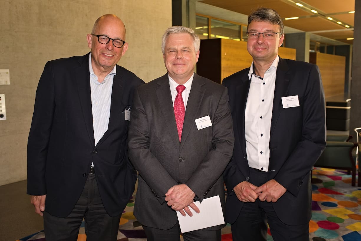 Claus H. Widrig, Leaders Solutions AG;Thomas Wellauer, Swiss Reinsurance Company Ltd.;Dieter F. Bartl, Assepro Management AG;